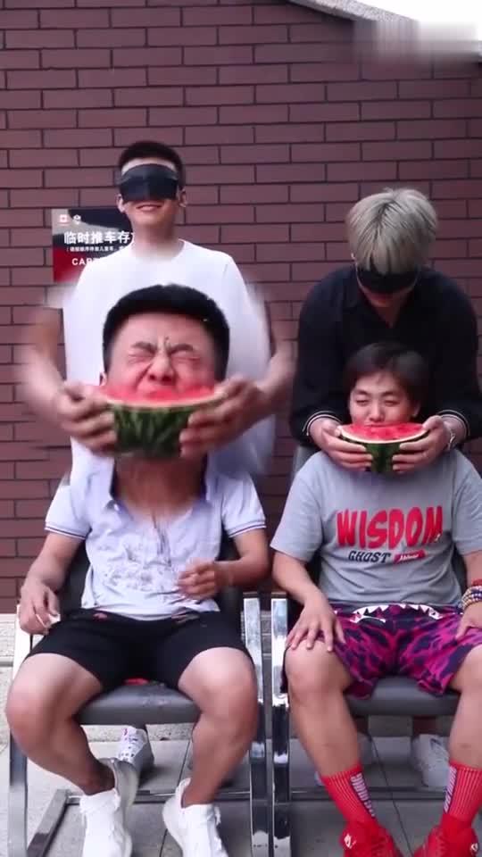 瓜哥带你吃瓜搞笑视频